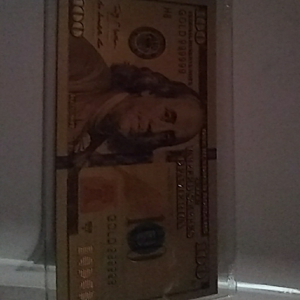 Goldplated 100 dollar bill
